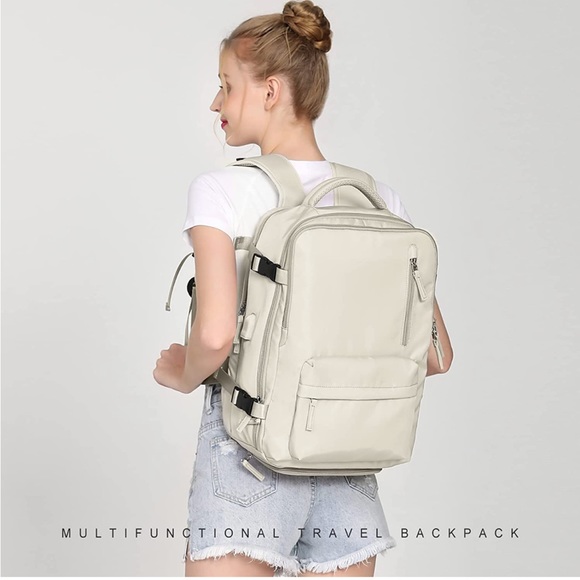 Travel backpack - Picture 6 of 7